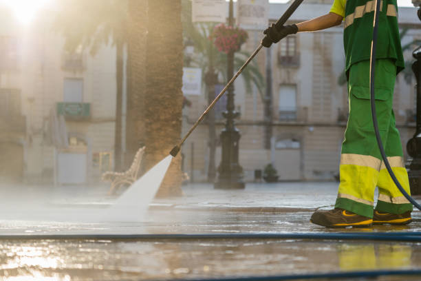 Best Playground Equipment Cleaning  in Edgerton, WI